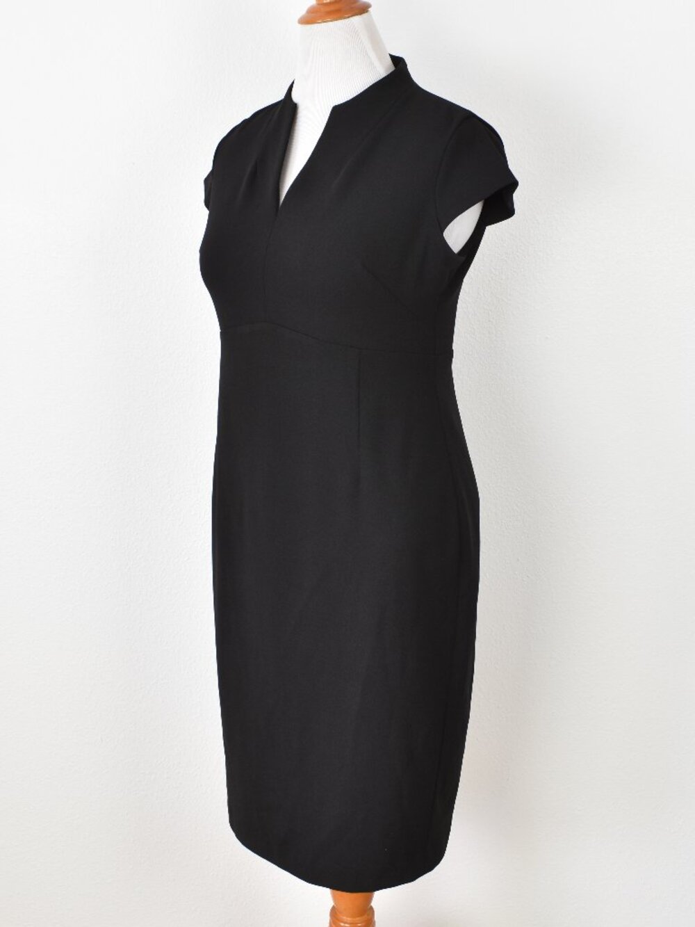 Calvin Klein Cap Sleeve V-neck Sheath Dress Black - 12 - Picture 4 of 9